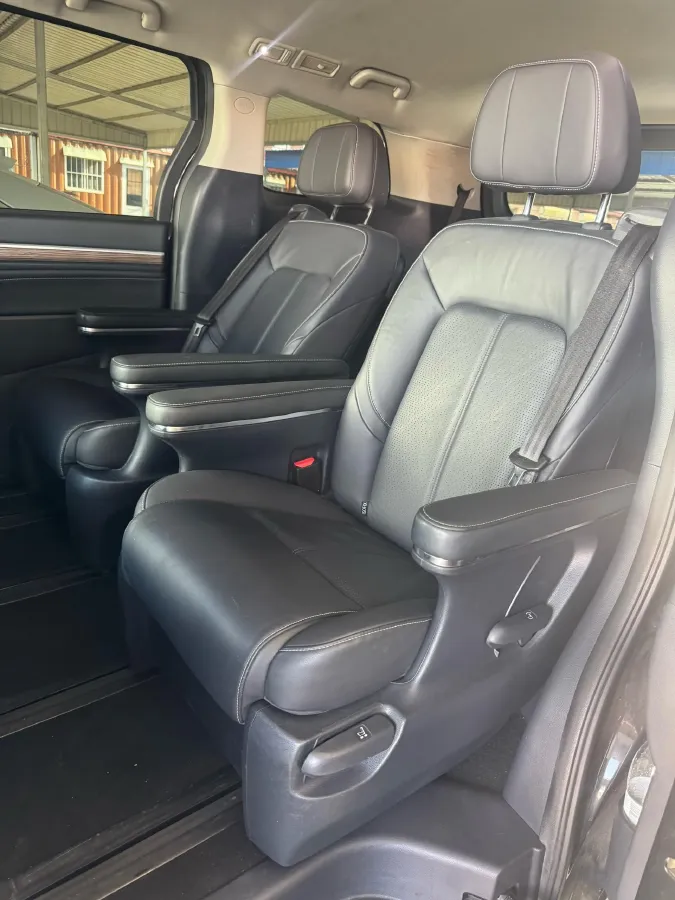 2021 GAC Trumpchi M8 2.0T 252HP L4 8AT,autocango,china used car exporter,china ev exporter,chinese used car exporter,chinese used ev exporter