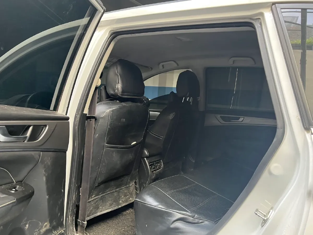 2023 Haval M6 1.5T 150HP L4 6MT,autocango,china used car exporter,china ev exporter,chinese used car exporter,chinese used ev exporter