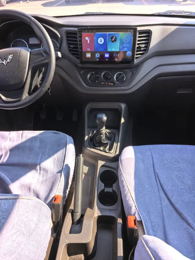 2019 WuLing HongGuang V 1.5L 99HP L4 6MT,autocango,china used car exporter,china ev exporter,chinese used car exporter,chinese used ev exporter