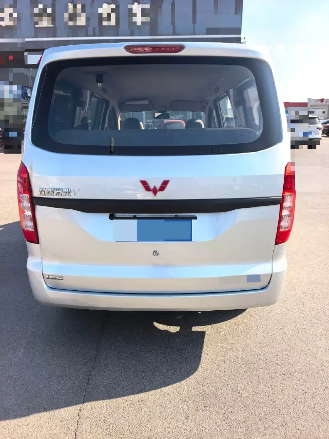 2019 WuLing HongGuang V 1.5L 99HP L4 6MT,autocango,china used car exporter,china ev exporter,chinese used car exporter,chinese used ev exporter