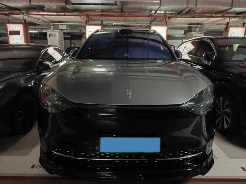 2025 YuTong T7 3.5T 320HP V6 10AT,autocango,china used car exporter,china ev exporter,chinese used car exporter,chinese used ev exporter