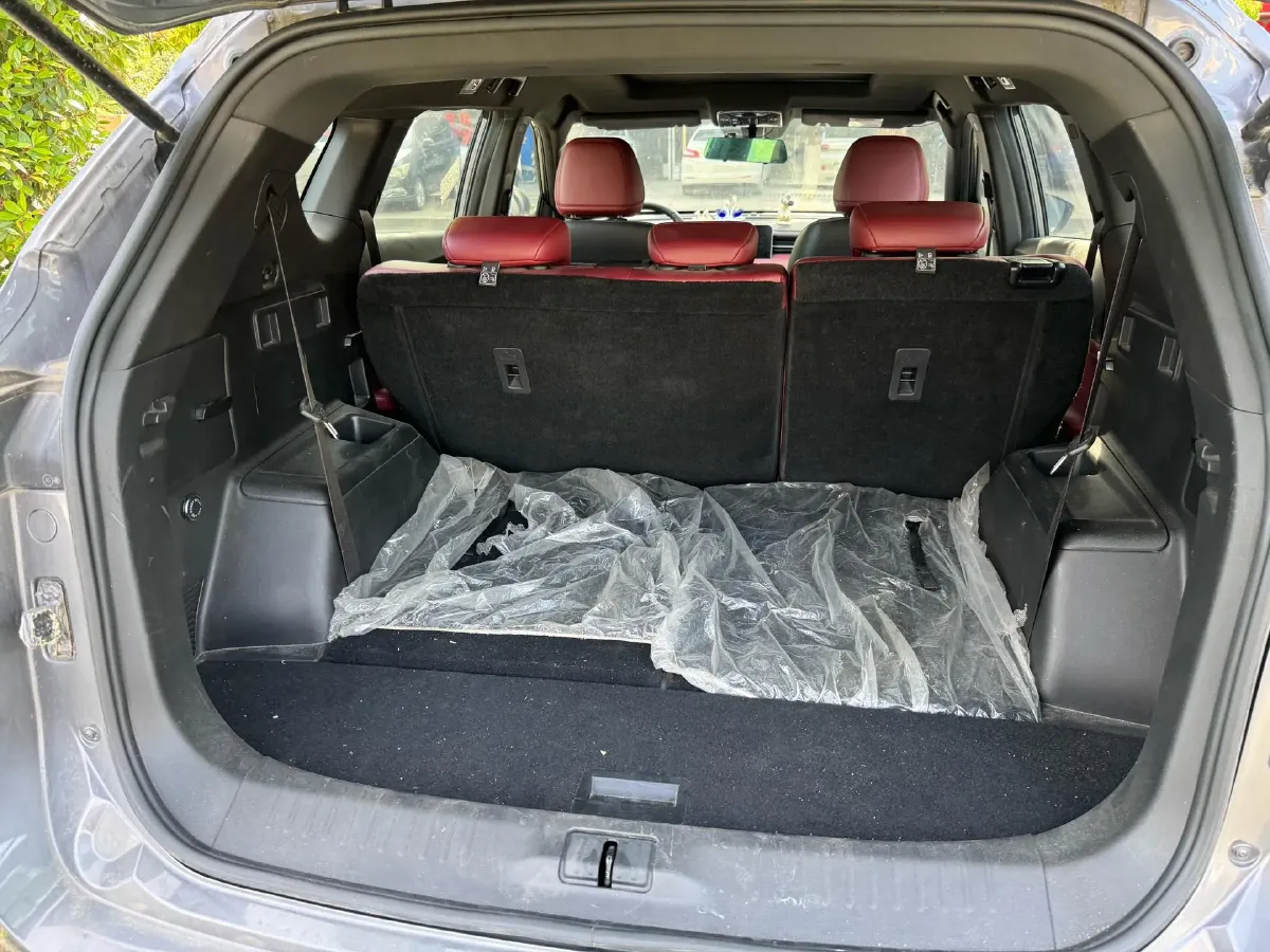 2023 ChangAn Oshan X7 Plus 1.5T 188HP L4 7DCT,autocango,china used car exporter,china ev exporter,chinese used car exporter,chinese used ev exporter