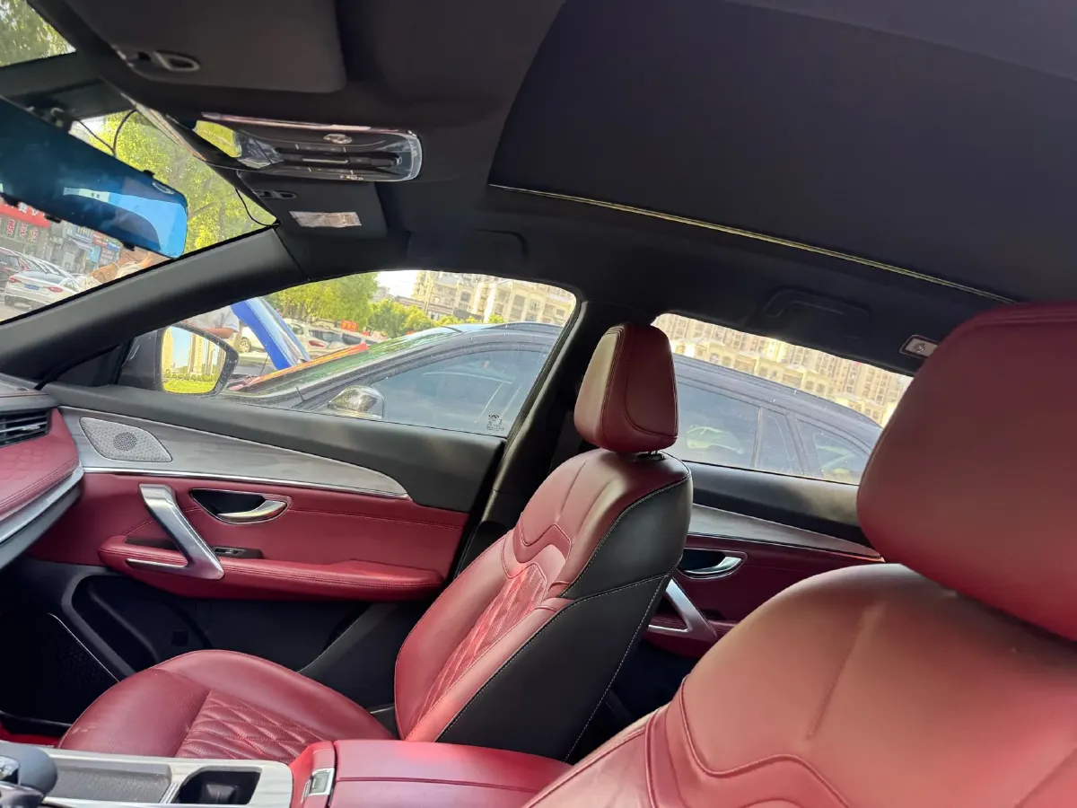 2023 ChangAn Oshan X7 Plus 1.5T 188HP L4 7DCT,autocango,china used car exporter,china ev exporter,chinese used car exporter,chinese used ev exporter