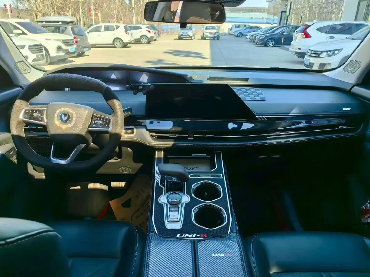 2023 ChangAn UNI-K 2.0T 233HP L4 8AT,autocango,china used car exporter,china ev exporter,chinese used car exporter,chinese used ev exporter