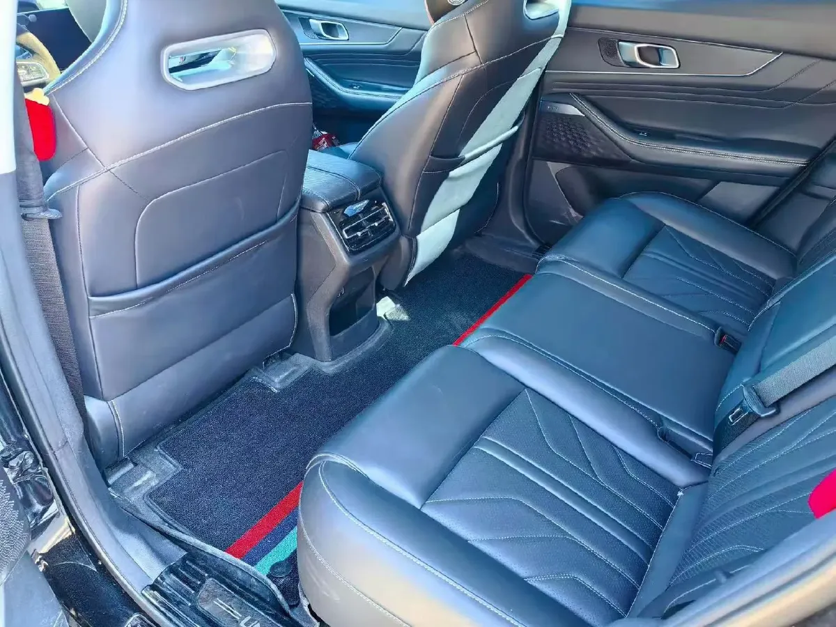 2023 ChangAn UNI-K 2.0T 233HP L4 8AT,autocango,china used car exporter,china ev exporter,chinese used car exporter,chinese used ev exporter