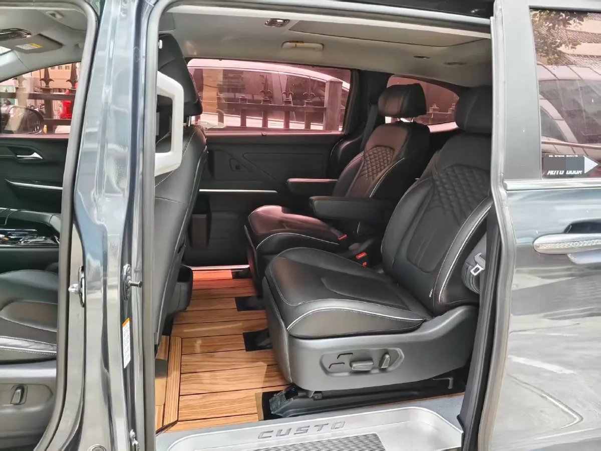 2022 Hyundai Custo 1.5T 170HP L4 8AT,autocango,china used car exporter,china ev exporter,chinese used car exporter,chinese used ev exporter