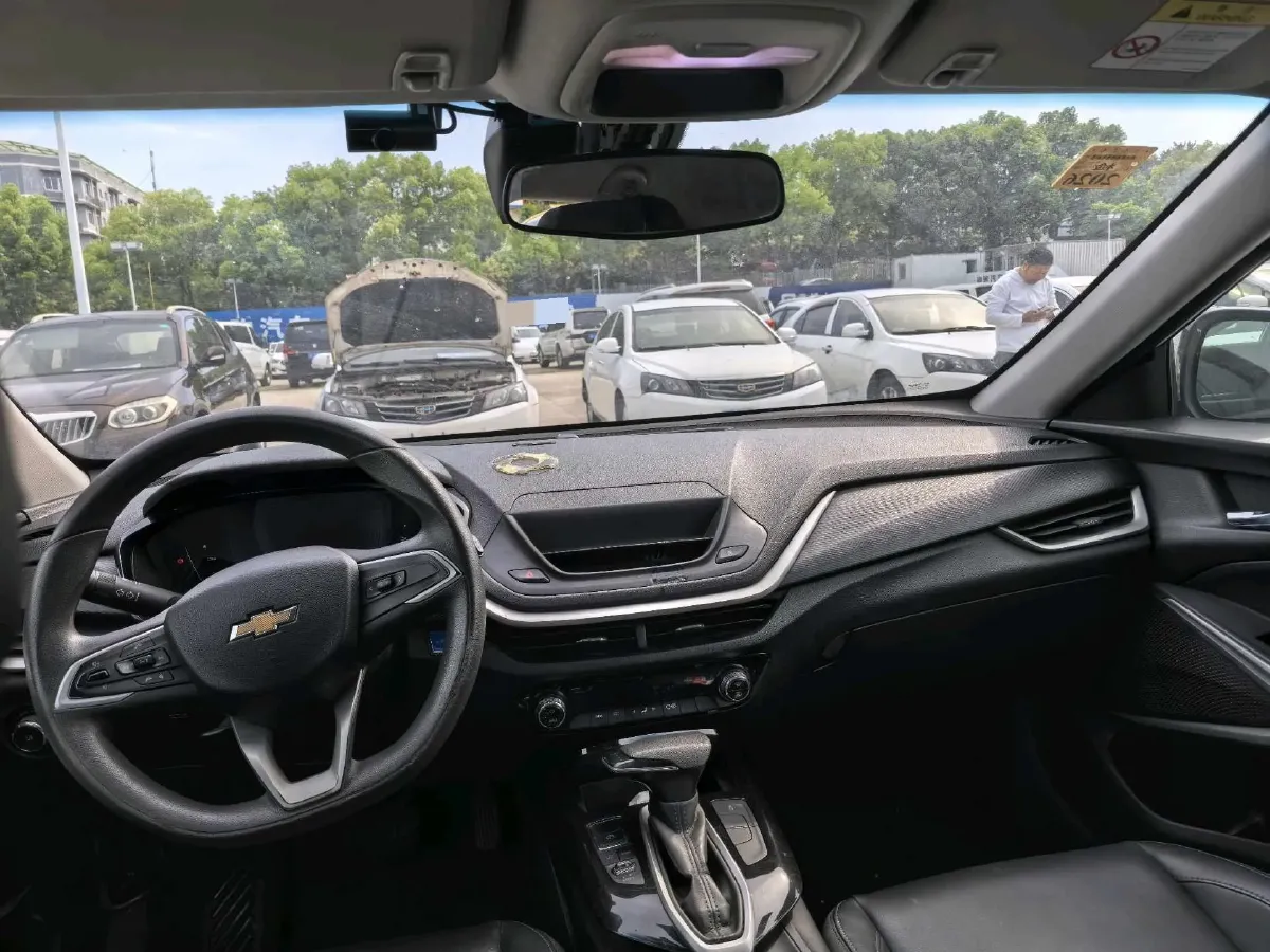 2021 Chevrolet Menlo BEV 52.5KWH,autocango,china used car exporter,china ev exporter,chinese used car exporter,chinese used ev exporter