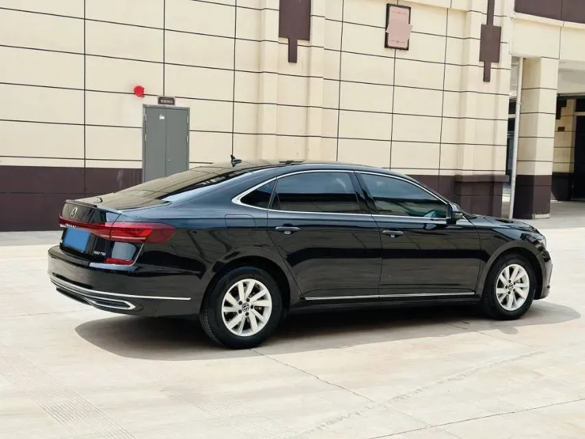 2023 Volkswagen Passat 1.4T 150HP L4 7DCT,autocango,china used car exporter,china ev exporter,chinese used car exporter,chinese used ev exporter
