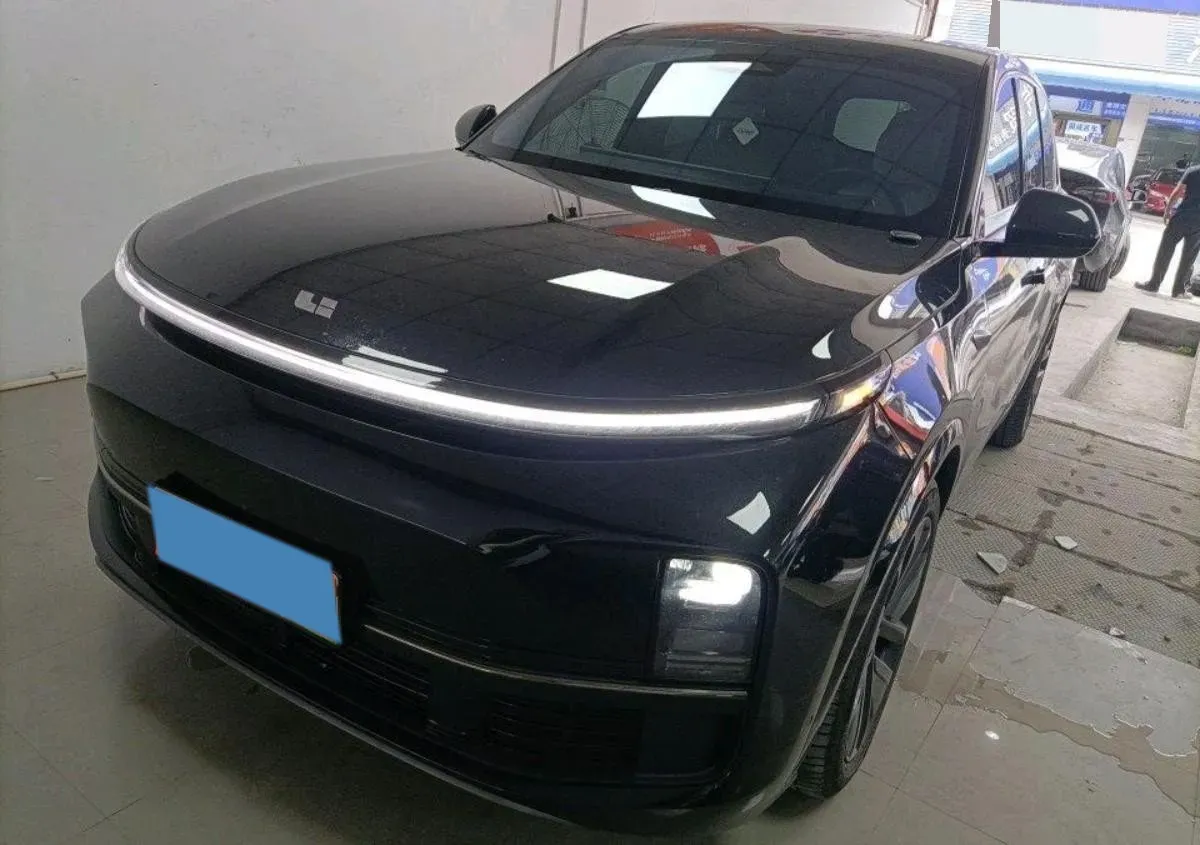 2024 Volvo S60 2.0T 197HP L4 7DCT,autocango,china used car exporter,china ev exporter,chinese used car exporter,chinese used ev exporter