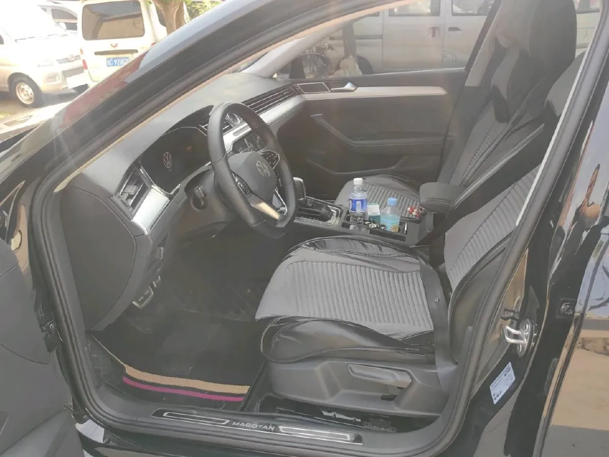 2024 Volkswagen Magotan 1.4T 150HP L4 7DCT,autocango,china used car exporter,china ev exporter,chinese used car exporter,chinese used ev exporter