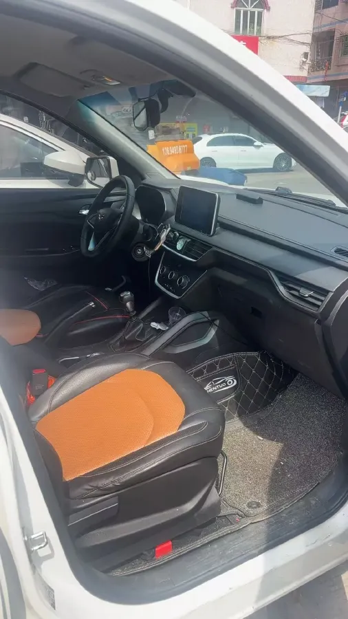 2018 WuLing HongGuang S3 1.5L 112HP L4 6MT,autocango,china used car exporter,china ev exporter,chinese used car exporter,chinese used ev exporter