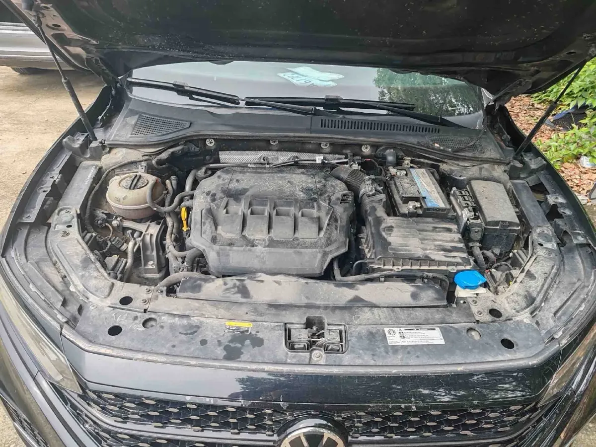 2021 Volkswagen Passat 2.0T 186HP L4 7DCT,autocango,china used car exporter,china ev exporter,chinese used car exporter,chinese used ev exporter