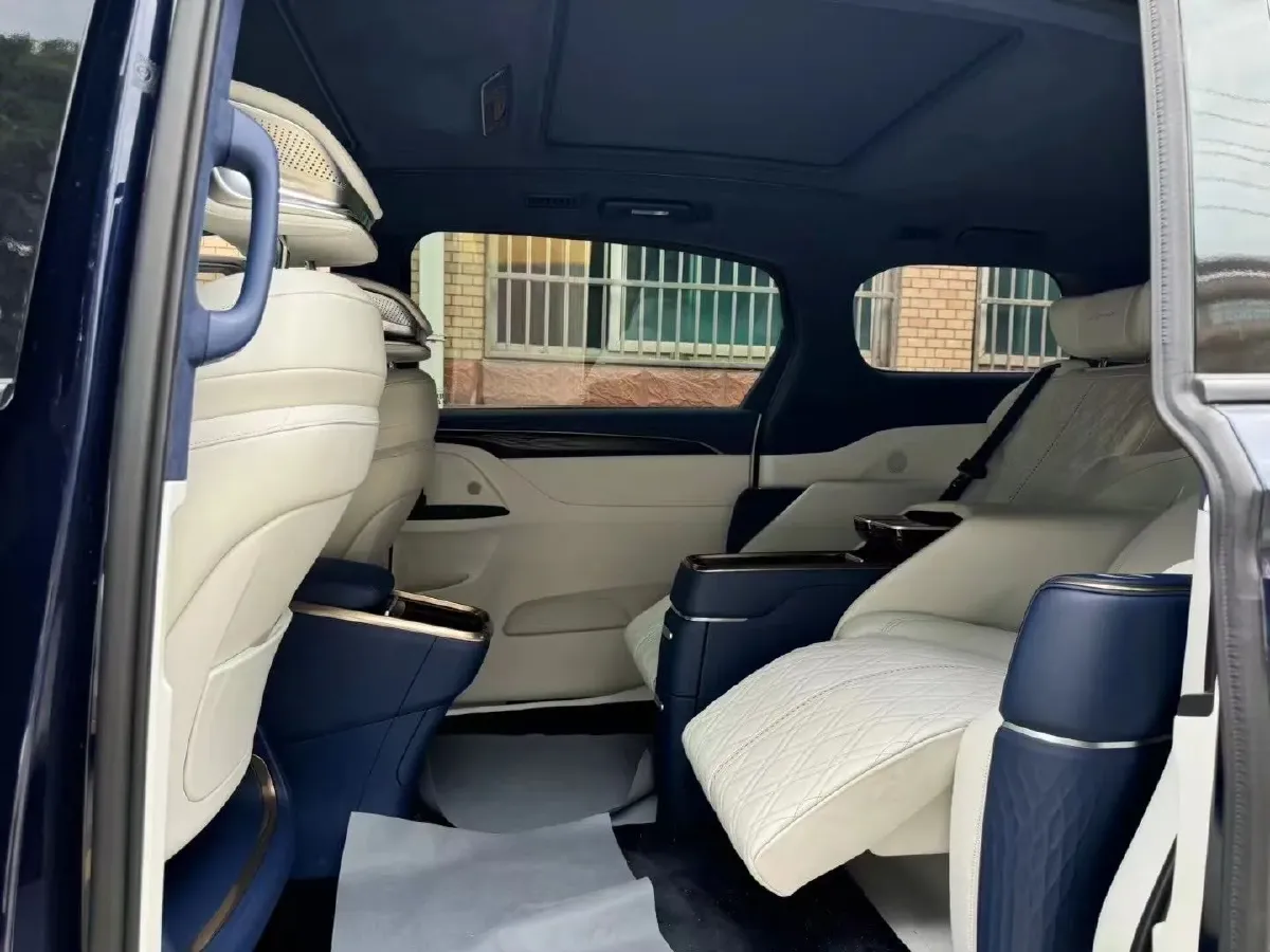 2020 Buick GL8 2.0T 237HP L4 9AT,autocango,china used car exporter,china ev exporter,chinese used car exporter,chinese used ev exporter