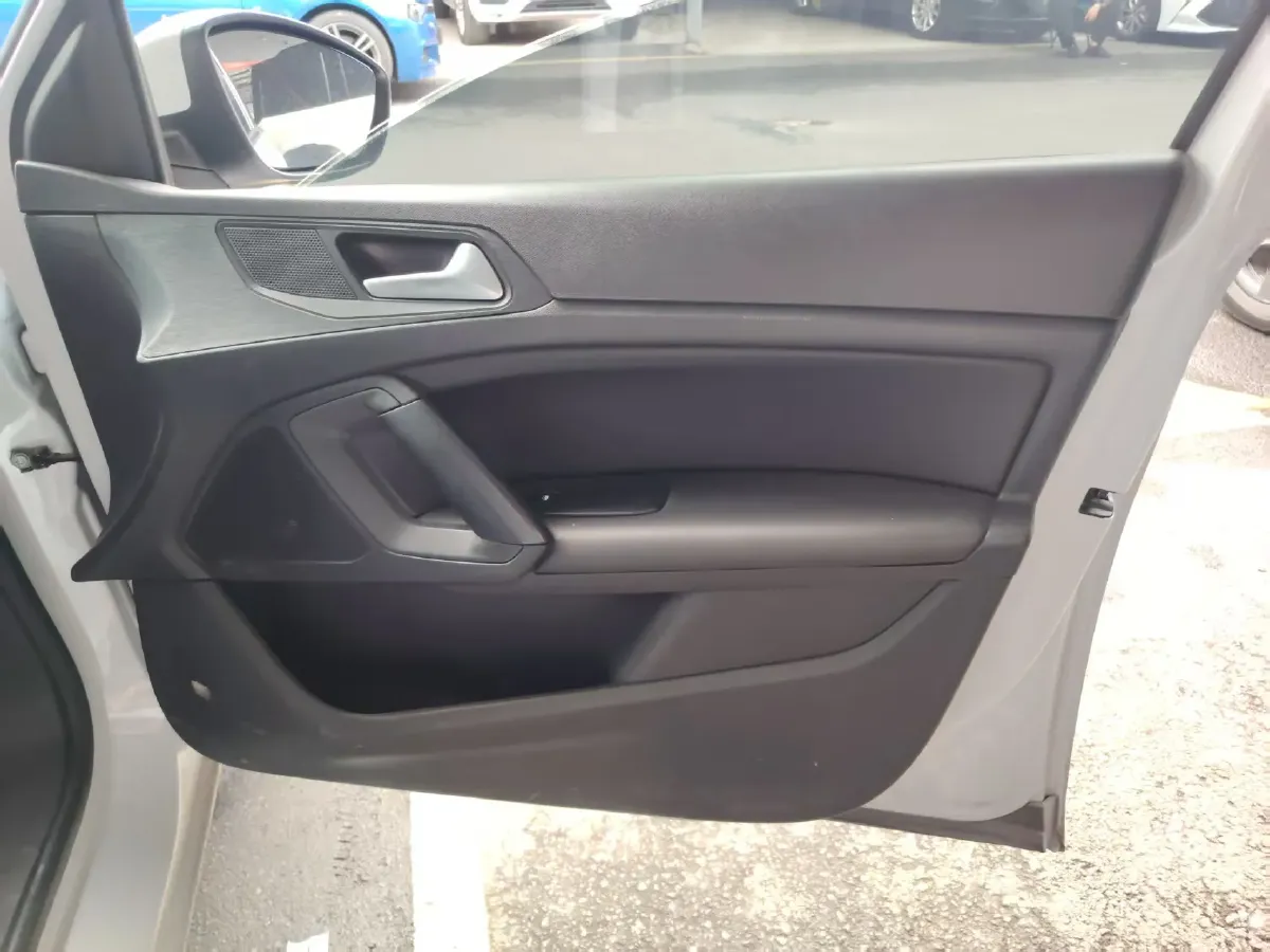2024 Peugeot 408 1.5T 173HP L4 6AT,autocango,china used car exporter,china ev exporter,chinese used car exporter,chinese used ev exporter