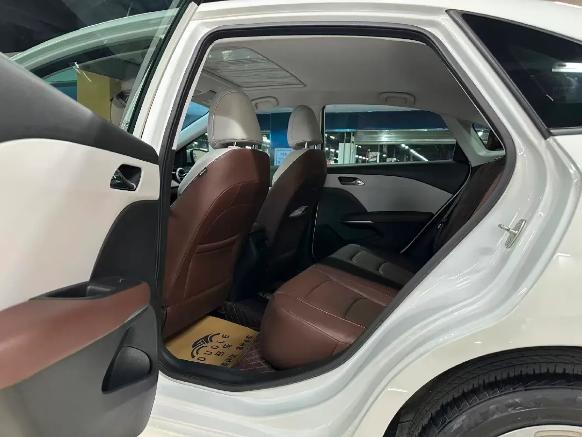 2023 Chevrolet Monza 1.5L 113HP L4 6DCT,autocango,china used car exporter,china ev exporter,chinese used car exporter,chinese used ev exporter
