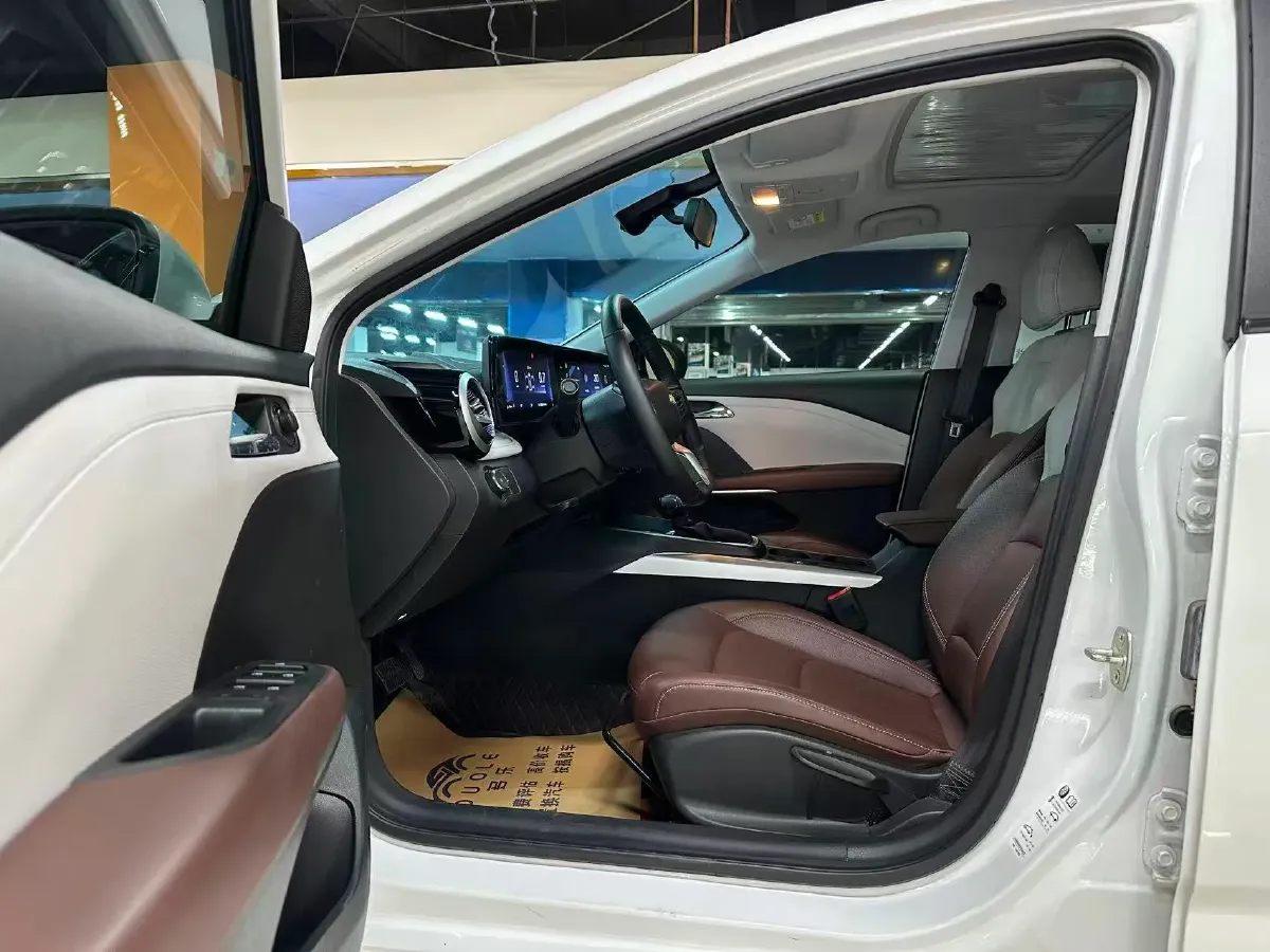 2023 Chevrolet Monza 1.5L 113HP L4 6DCT,autocango,china used car exporter,china ev exporter,chinese used car exporter,chinese used ev exporter