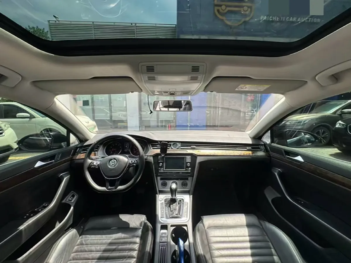 2017 Volkswagen Magotan 1.4T 150HP L4 7DCT,autocango,china used car exporter,china ev exporter,chinese used car exporter,chinese used ev exporter