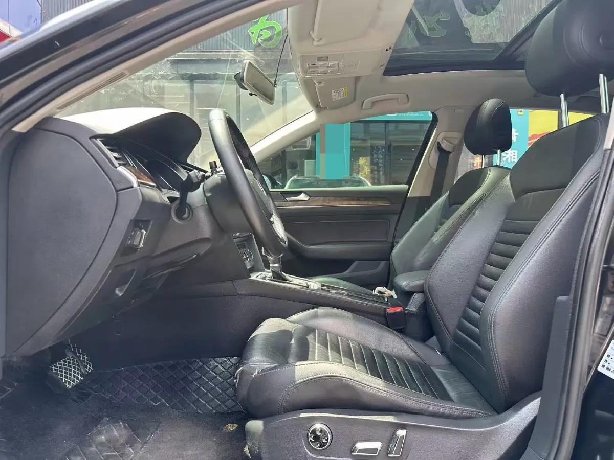 2017 Volkswagen Magotan 1.4T 150HP L4 7DCT,autocango,china used car exporter,china ev exporter,chinese used car exporter,chinese used ev exporter