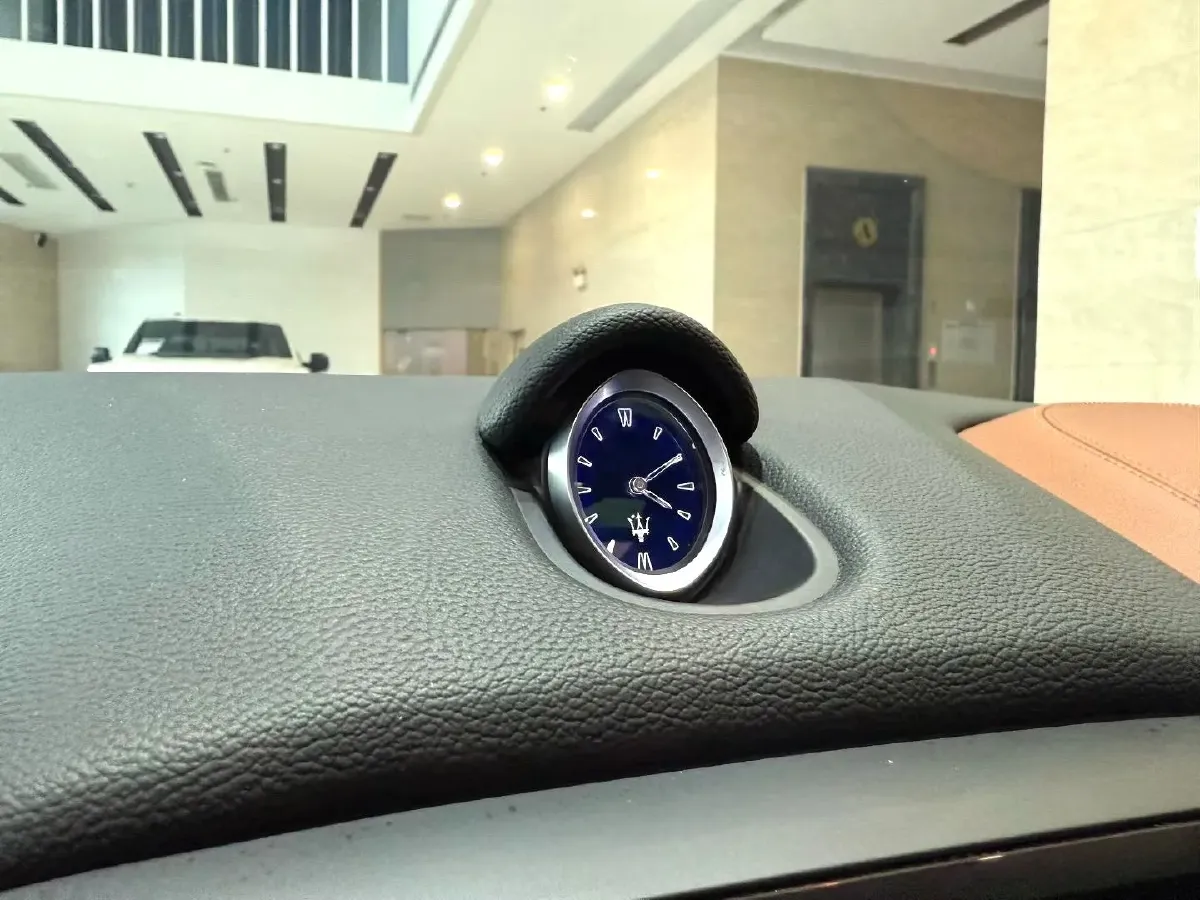 2022 Maserati Ghibli 3.0T 350HP V6 8AT,autocango,china used car exporter,china ev exporter,chinese used car exporter,chinese used ev exporter
