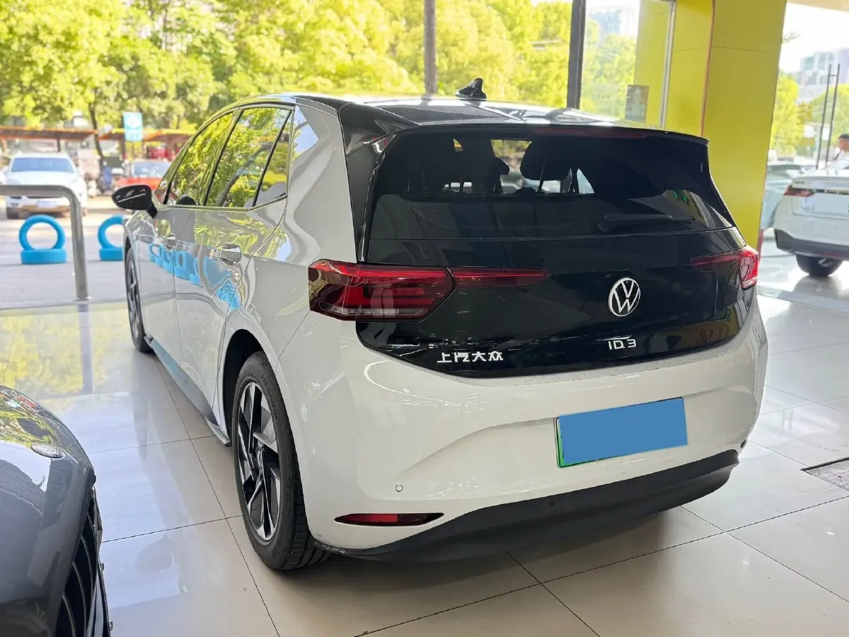 2024 Volkswagen ID.3 BEV 52.8KWH,autocango,china used car exporter,china ev exporter,chinese used car exporter,chinese used ev exporter