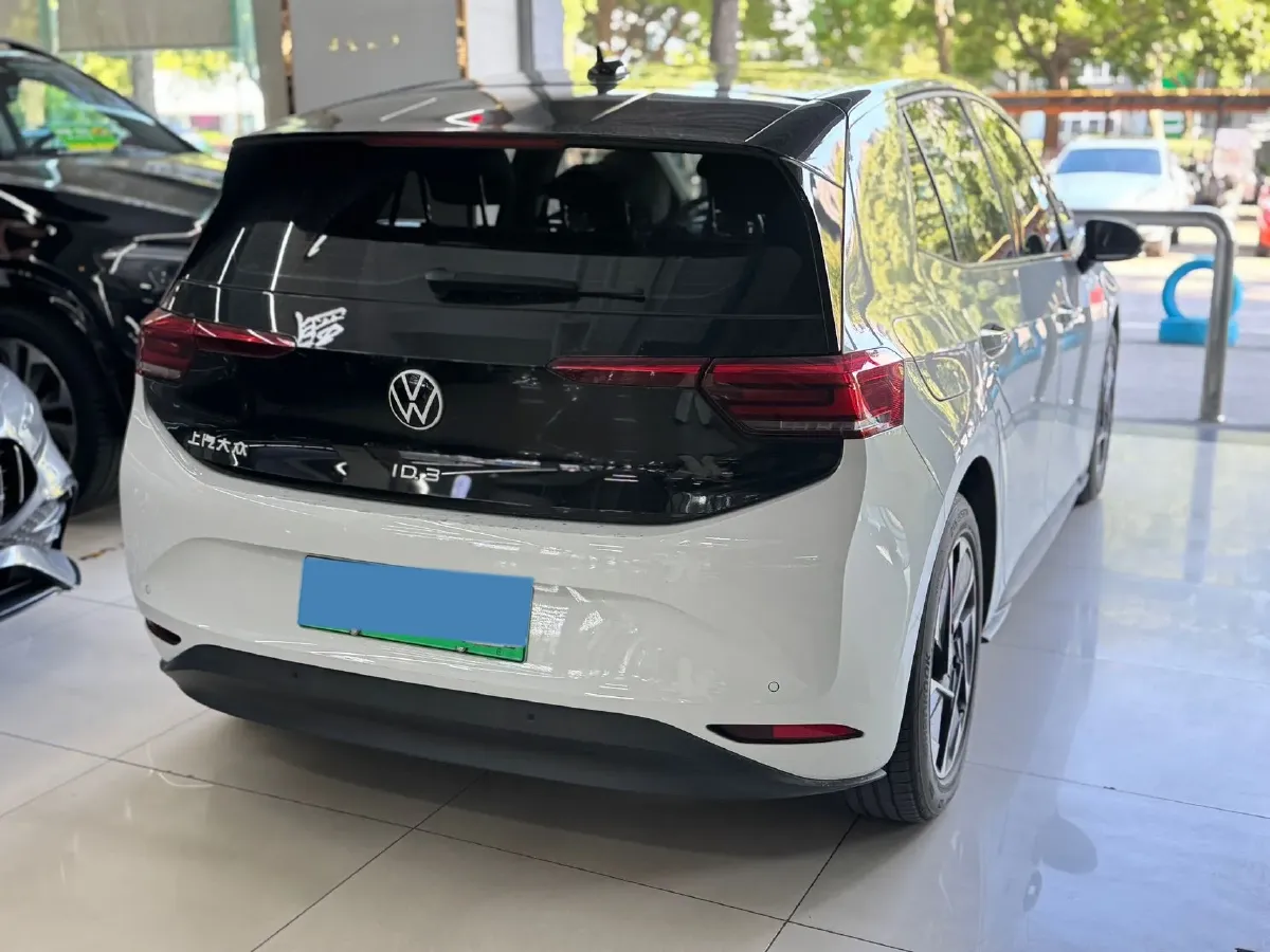 2024 Volkswagen ID.3 BEV 52.8KWH,autocango,china used car exporter,china ev exporter,chinese used car exporter,chinese used ev exporter