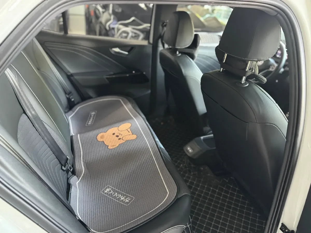 2024 Volkswagen ID.3 BEV 52.8KWH,autocango,china used car exporter,china ev exporter,chinese used car exporter,chinese used ev exporter