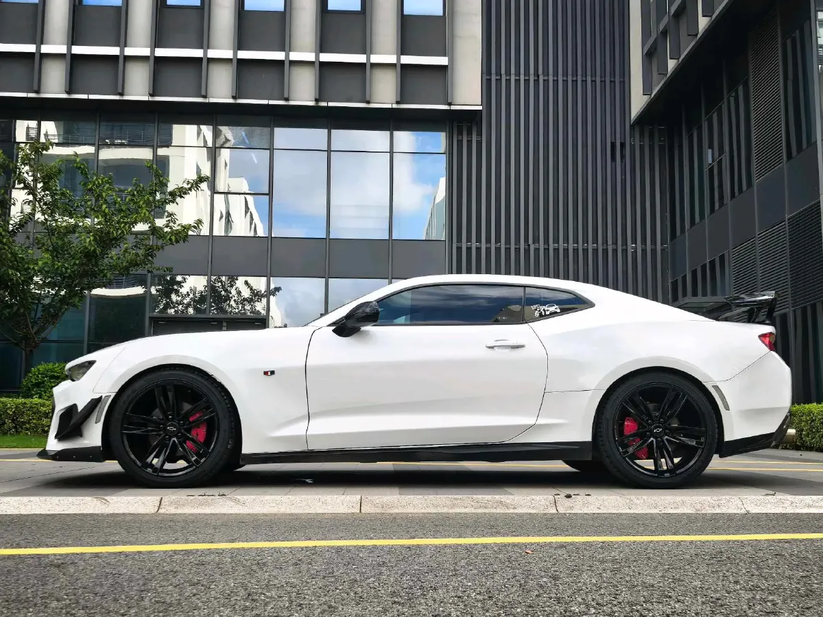 2017 Chevrolet Camaro 2.0T 275HP L4 8AT,autocango,china used car exporter,china ev exporter,chinese used car exporter,chinese used ev exporter