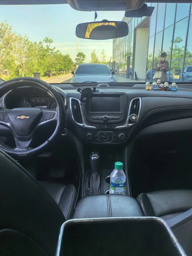 2019 Chevrolet Equinox 1.5T 169HP L4 6AT,autocango,china used car exporter,china ev exporter,chinese used car exporter,chinese used ev exporter