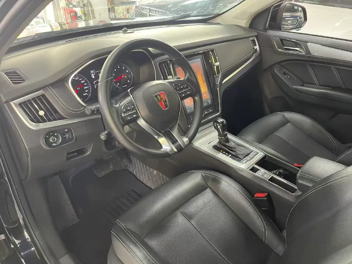 2020 Roewe i6 1.5T 169HP L4 7DCT,autocango,china used car exporter,china ev exporter,chinese used car exporter,chinese used ev exporter