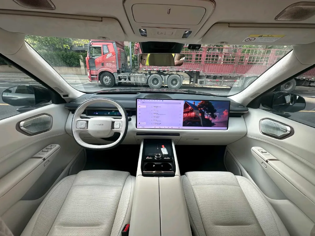 2025 LYNK&CO 900 1.5T 190HP L4 3DHT PHEV 43.3KWH,autocango,china used car exporter,china ev exporter,chinese used car exporter,chinese used ev exporter