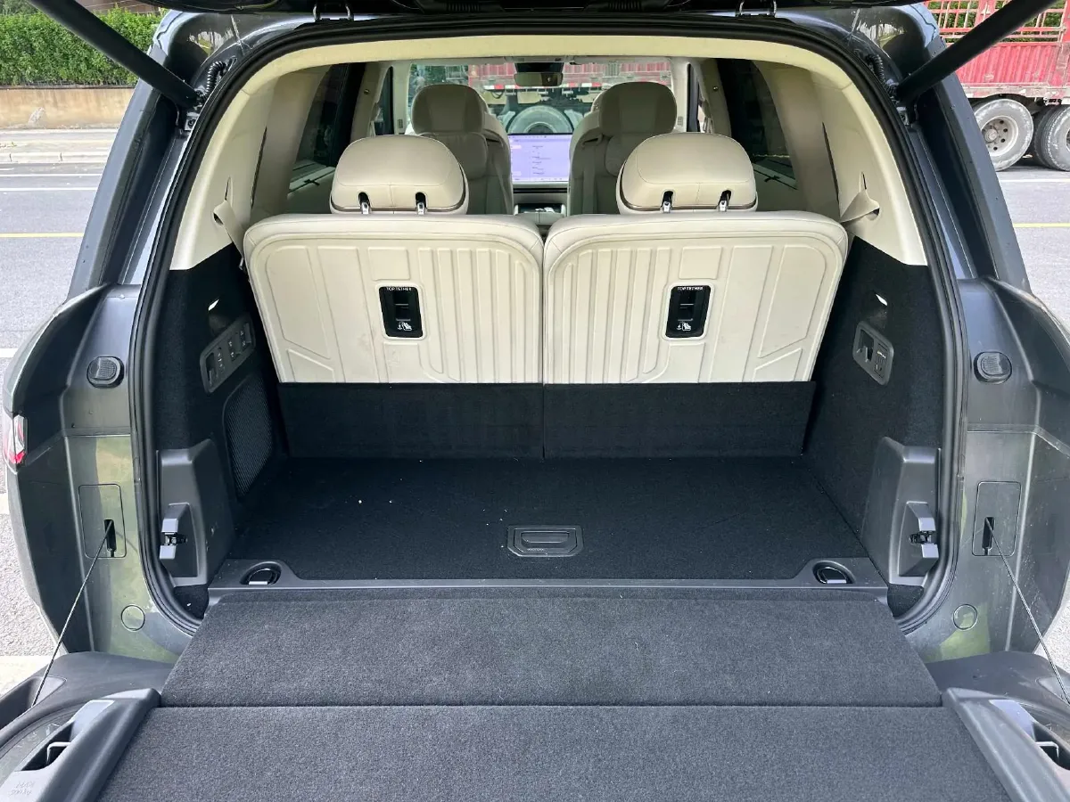 2025 LYNK&CO 900 1.5T 190HP L4 3DHT PHEV 43.3KWH,autocango,china used car exporter,china ev exporter,chinese used car exporter,chinese used ev exporter