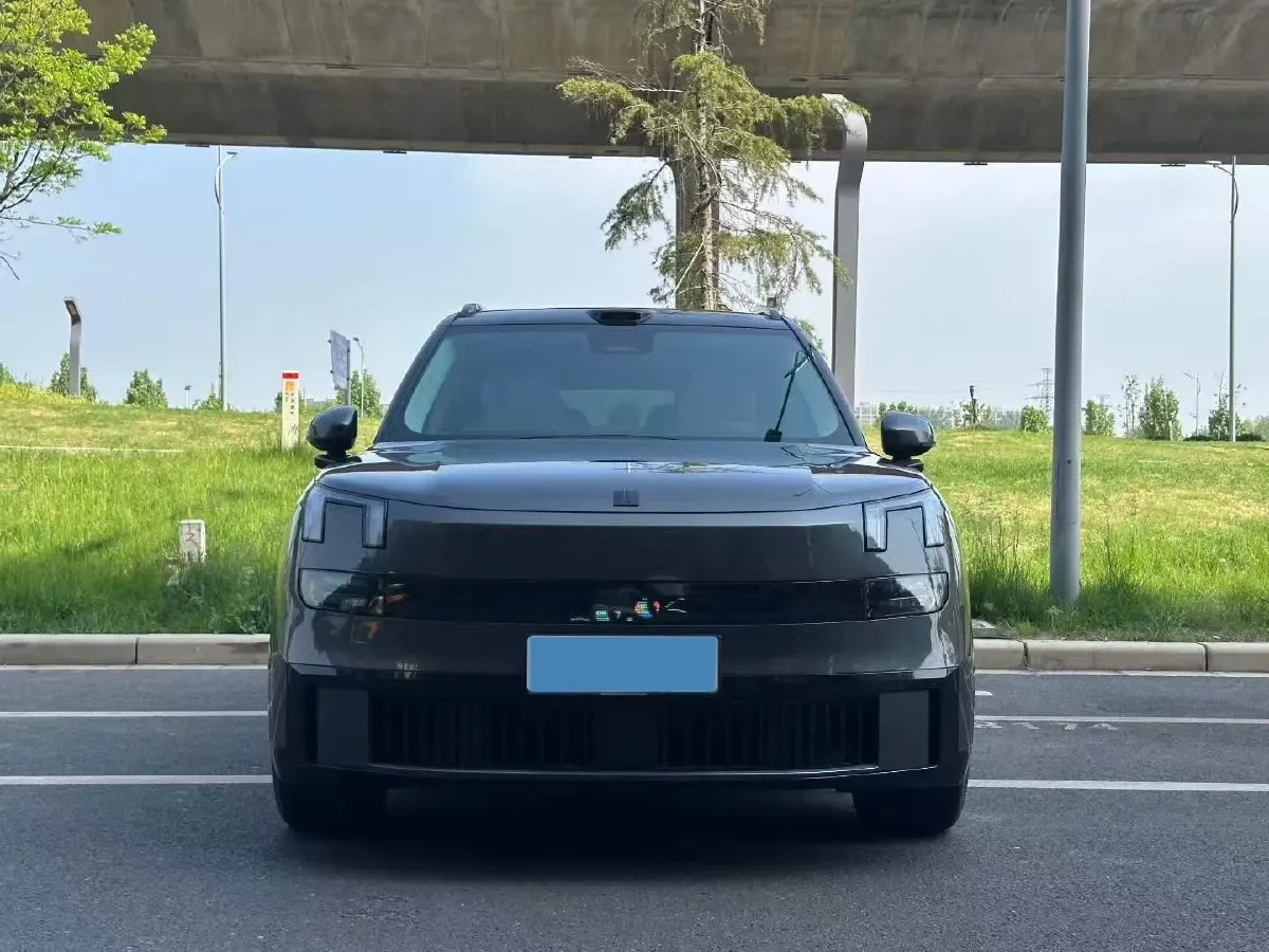 2025 LYNK&CO 900 1.5T 190HP L4 3DHT PHEV 43.3KWH,autocango,china used car exporter,china ev exporter,chinese used car exporter,chinese used ev exporter