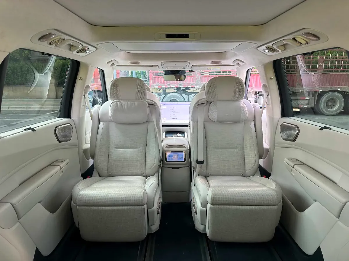 2025 LYNK&CO 900 1.5T 190HP L4 3DHT PHEV 43.3KWH,autocango,china used car exporter,china ev exporter,chinese used car exporter,chinese used ev exporter