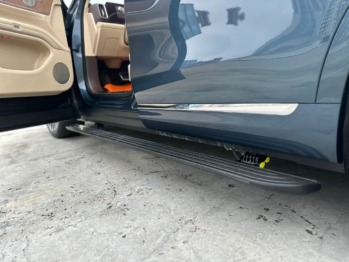 2024 AITO AITO M9 1.5T 152HP L4 REEV 42KWH,autocango,china used car exporter,china ev exporter,chinese used car exporter,chinese used ev exporter