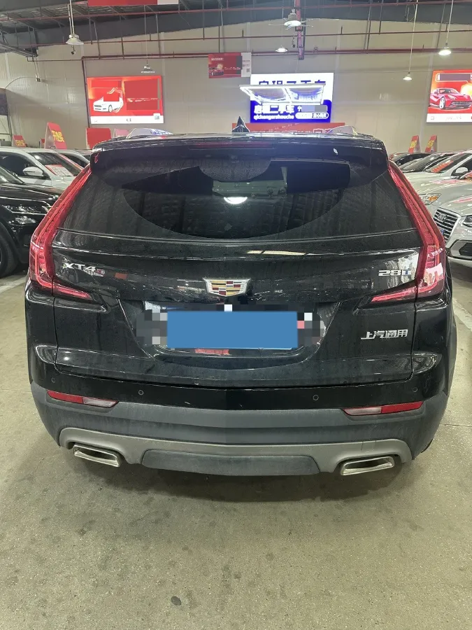 2022 Cadillac XT4 2.0T 237HP L4 9AT,autocango,china used car exporter,china ev exporter,chinese used car exporter,chinese used ev exporter