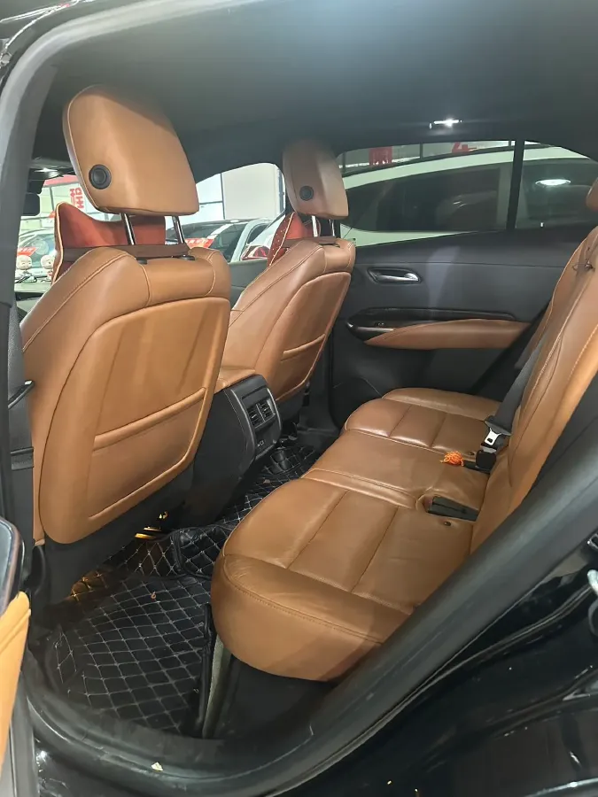 2022 Cadillac XT4 2.0T 237HP L4 9AT,autocango,china used car exporter,china ev exporter,chinese used car exporter,chinese used ev exporter