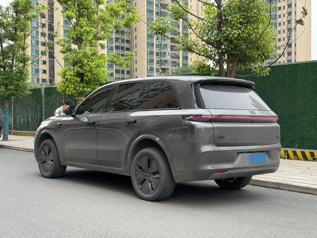 2024 Volvo S60 2.0T 197HP L4 7DCT,autocango,china used car exporter,china ev exporter,chinese used car exporter,chinese used ev exporter