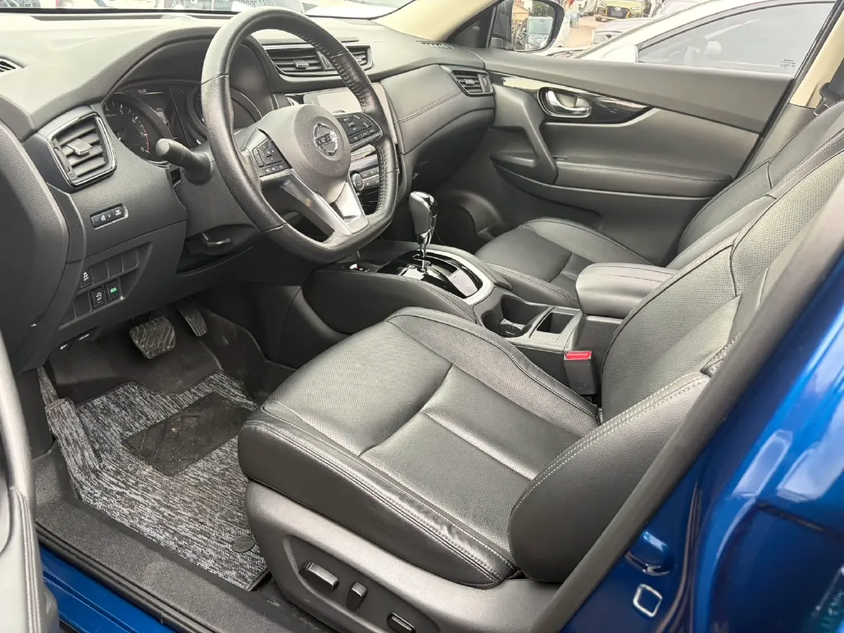 2021 Nissan X-Trail 2.0L 151HP L4 CVT,autocango,china used car exporter,china ev exporter,chinese used car exporter,chinese used ev exporter