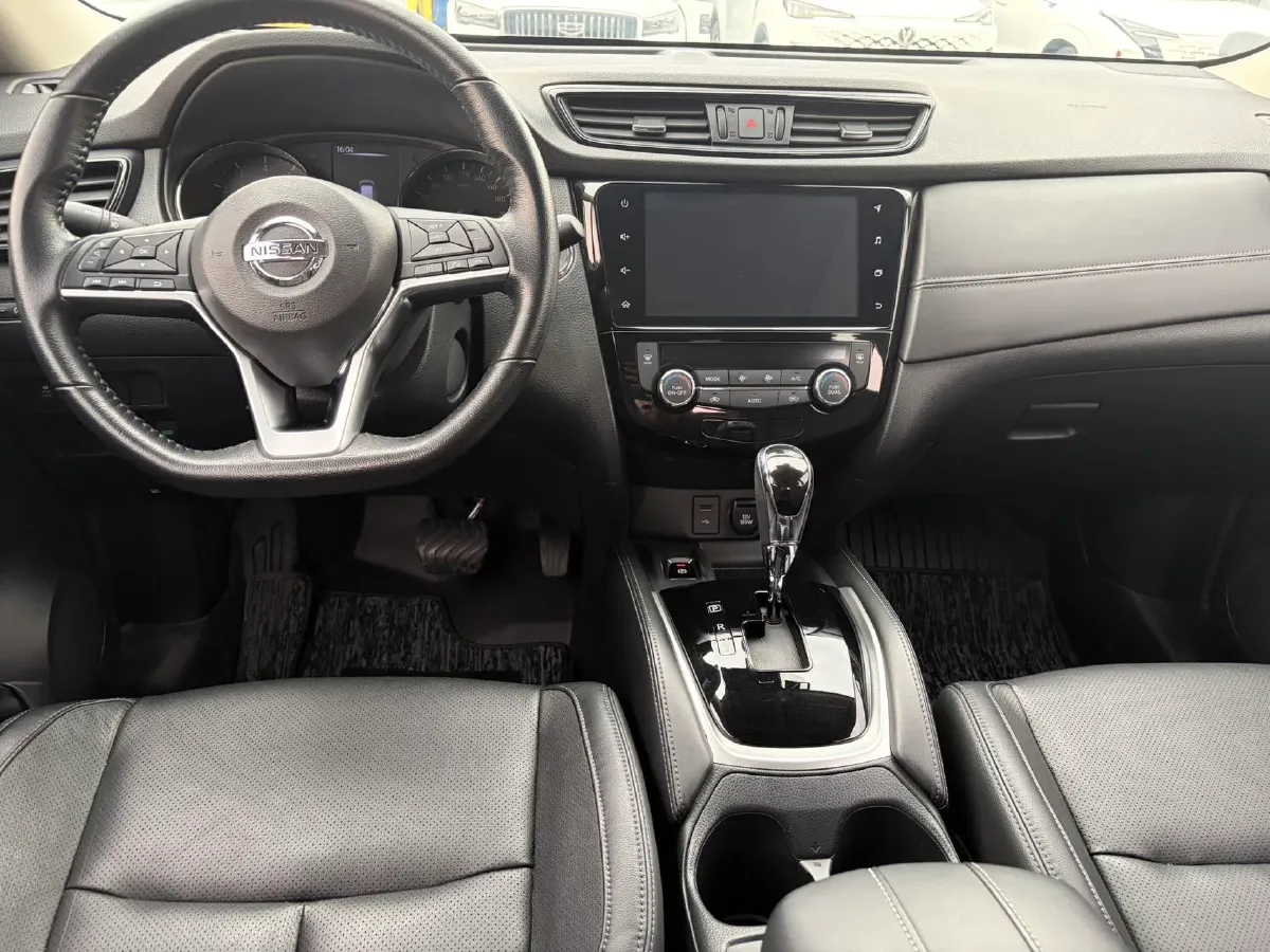 2021 Nissan X-Trail 2.0L 151HP L4 CVT,autocango,china used car exporter,china ev exporter,chinese used car exporter,chinese used ev exporter