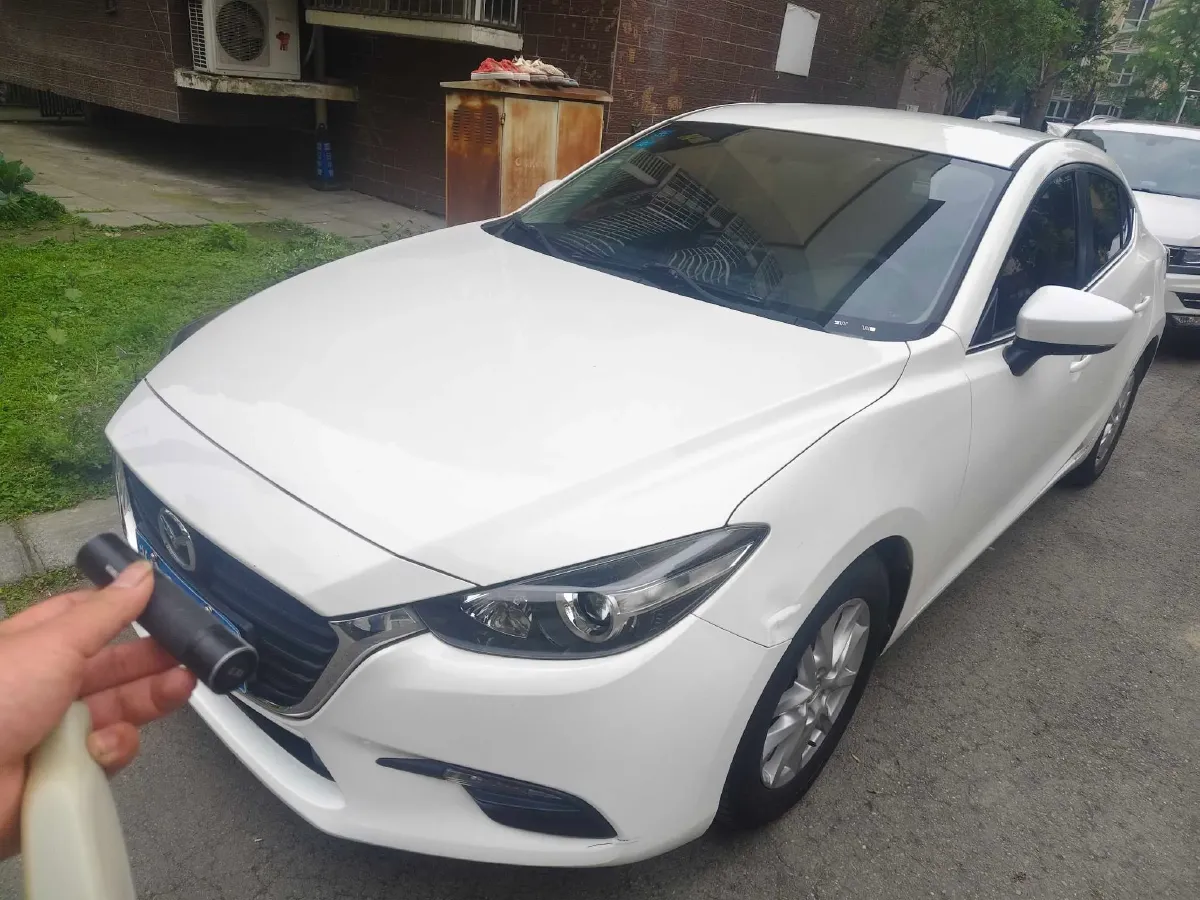 2017 Mazda 3 Axela 1.5L 117HP L4 6AT,autocango,china used car exporter,china ev exporter,chinese used car exporter,chinese used ev exporter