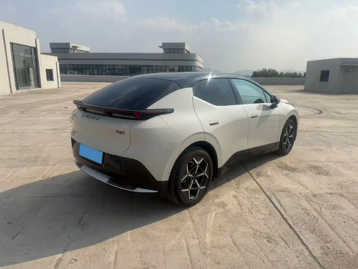 2025 Dongfeng Z9 2.0T 258HP L4 8AT,autocango,china used car exporter,china ev exporter,chinese used car exporter,chinese used ev exporter