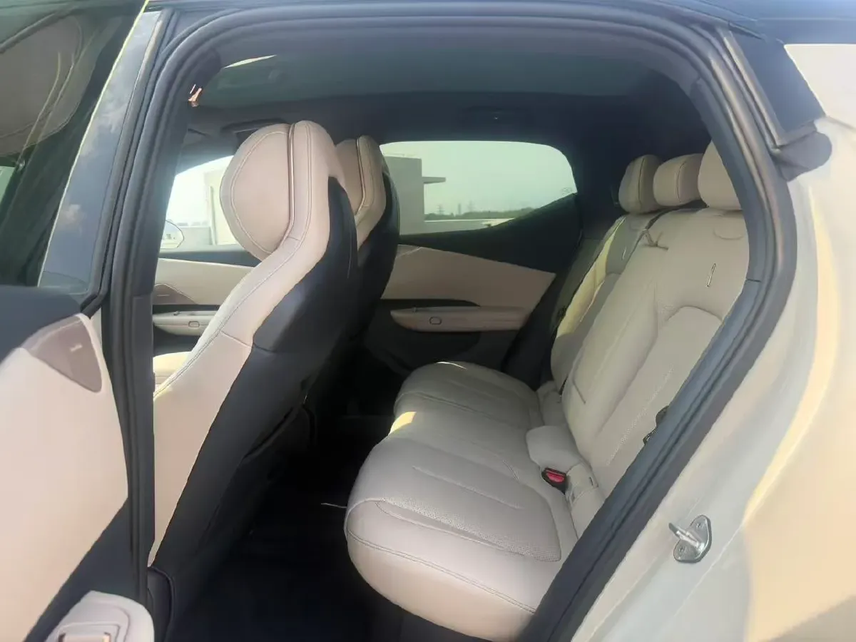 2025 Dongfeng Z9 2.0T 258HP L4 8AT,autocango,china used car exporter,china ev exporter,chinese used car exporter,chinese used ev exporter