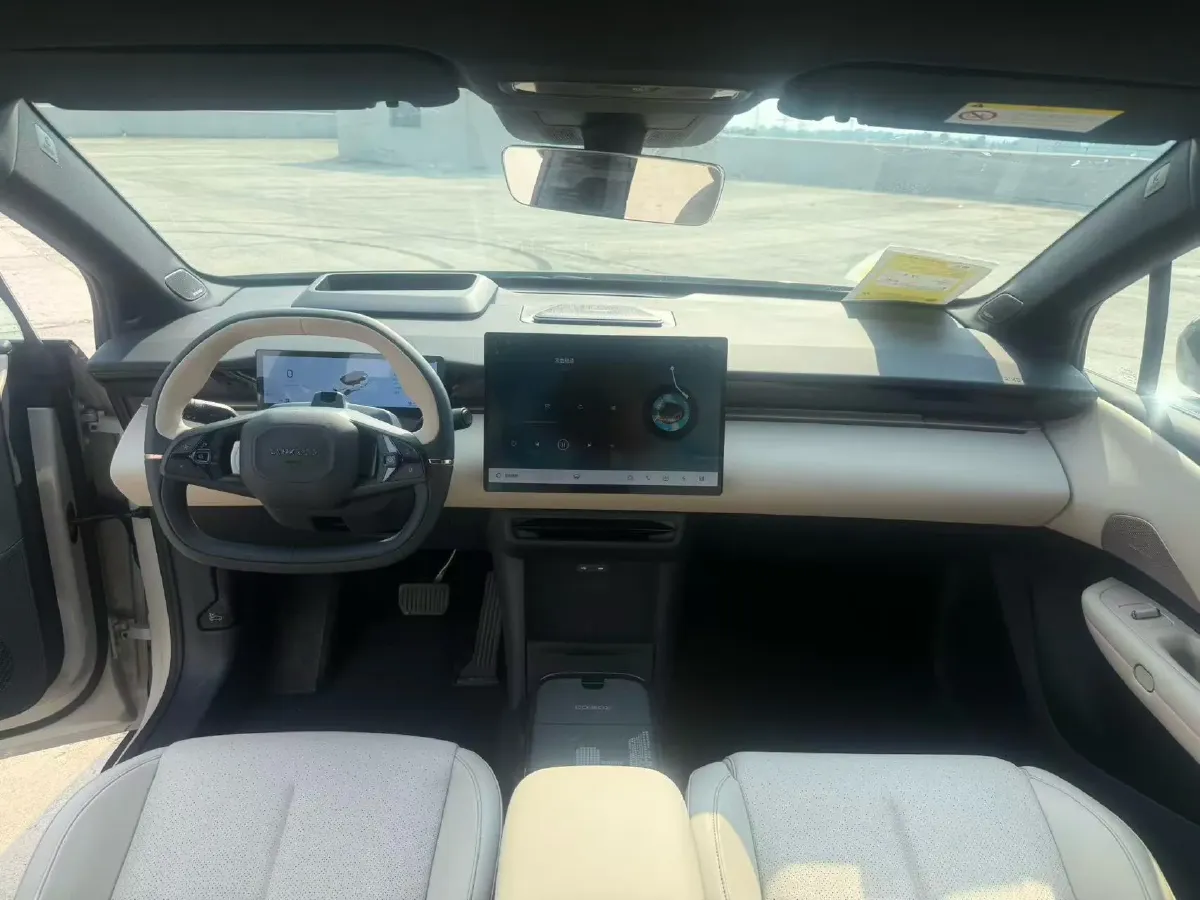 2025 Dongfeng Z9 2.0T 258HP L4 8AT,autocango,china used car exporter,china ev exporter,chinese used car exporter,chinese used ev exporter