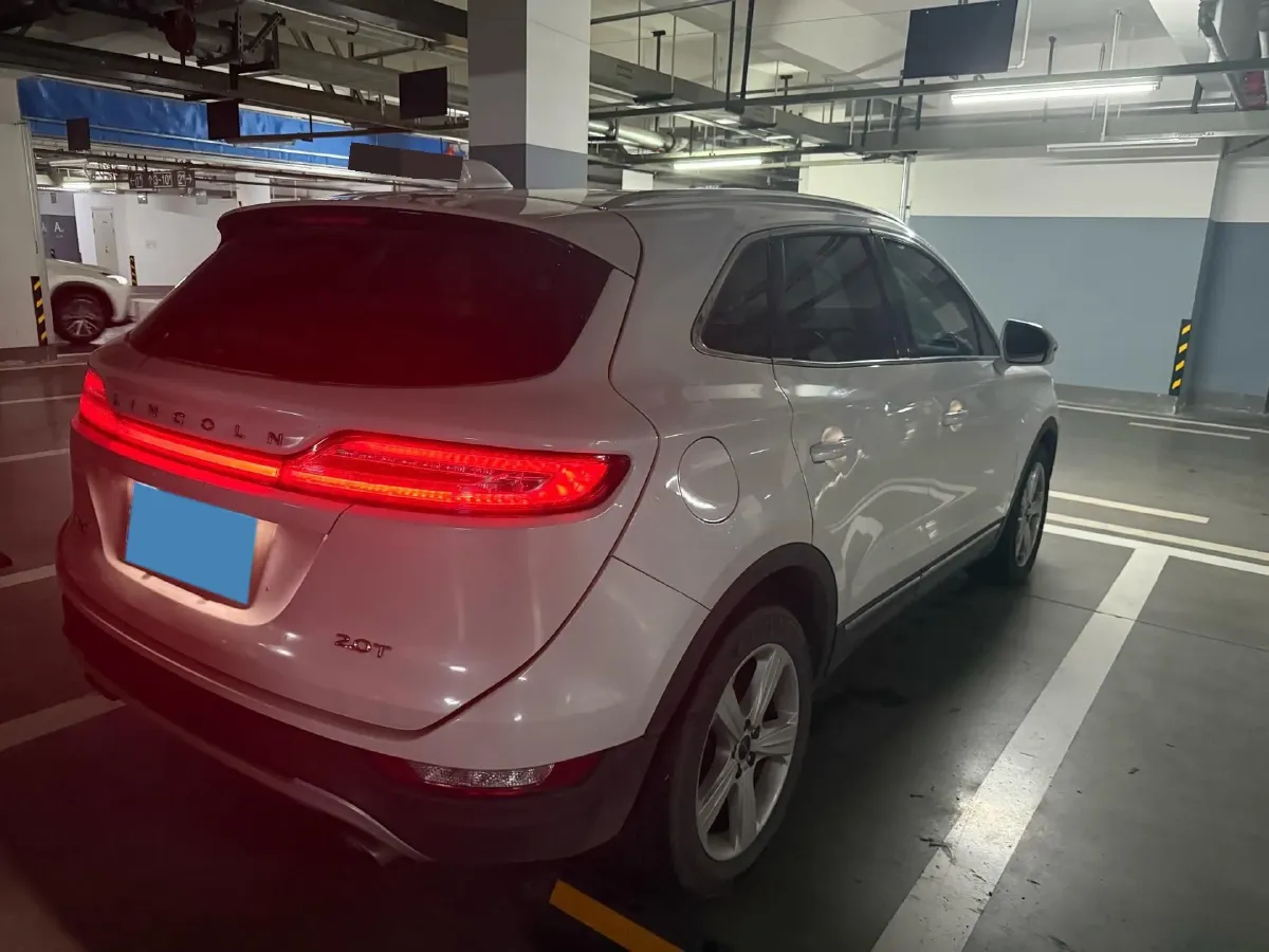 2017 Lincoln MKC 2.0T 203HP L4 6AT,autocango,china used car exporter,china ev exporter,chinese used car exporter,chinese used ev exporter