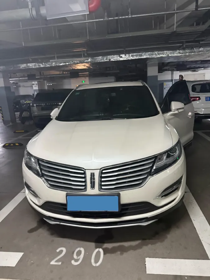 2017 Lincoln MKC 2.0T 203HP L4 6AT,autocango,china used car exporter,china ev exporter,chinese used car exporter,chinese used ev exporter