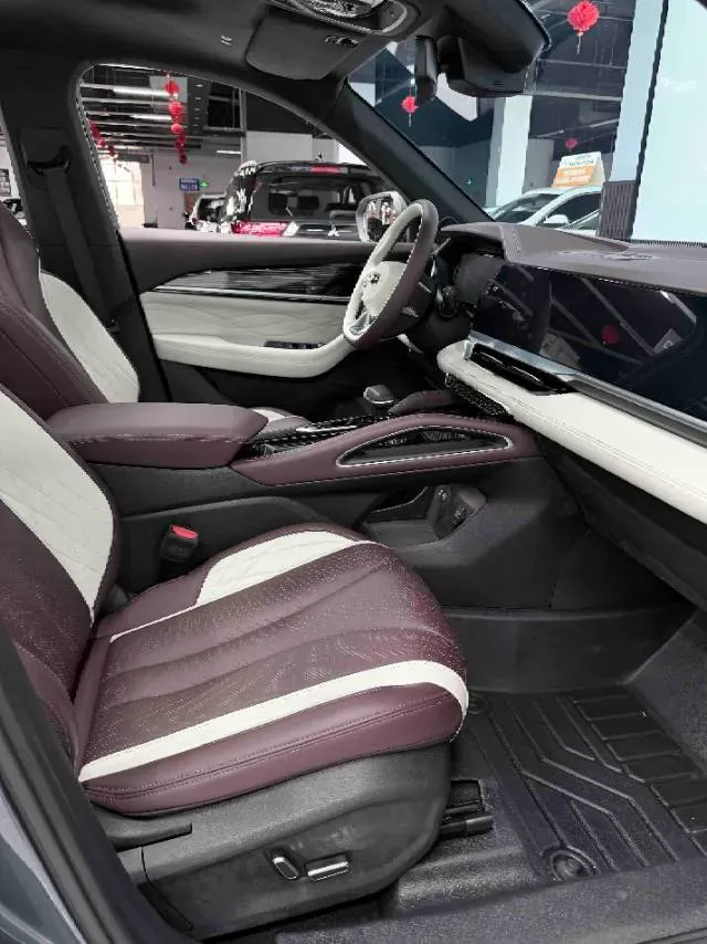 2021 Geely Monjaro 2.0T 218HP L4 7DCT,autocango,china used car exporter,china ev exporter,chinese used car exporter,chinese used ev exporter