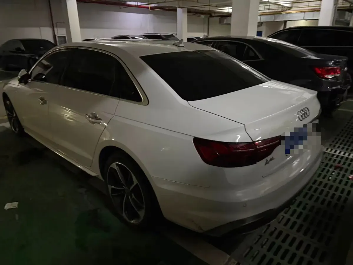 2020 Audi A4L 2.0T 190HP L4 7DCT,autocango,china used car exporter,china ev exporter,chinese used car exporter,chinese used ev exporter