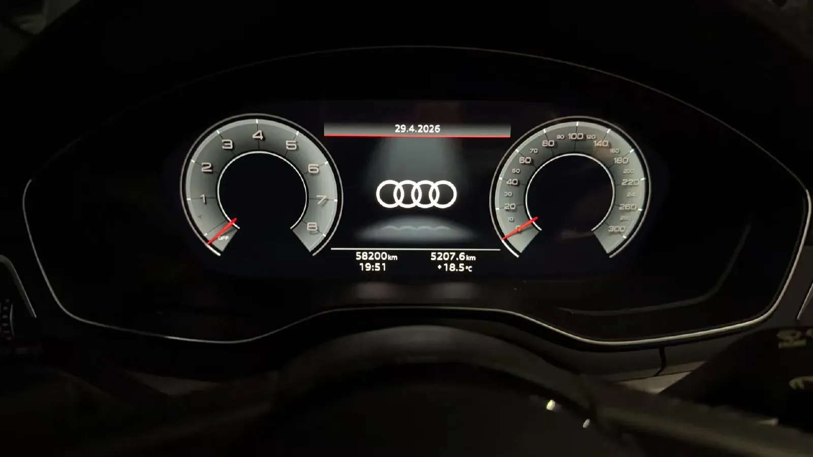 2020 Audi A4L 2.0T 190HP L4 7DCT,autocango,china used car exporter,china ev exporter,chinese used car exporter,chinese used ev exporter
