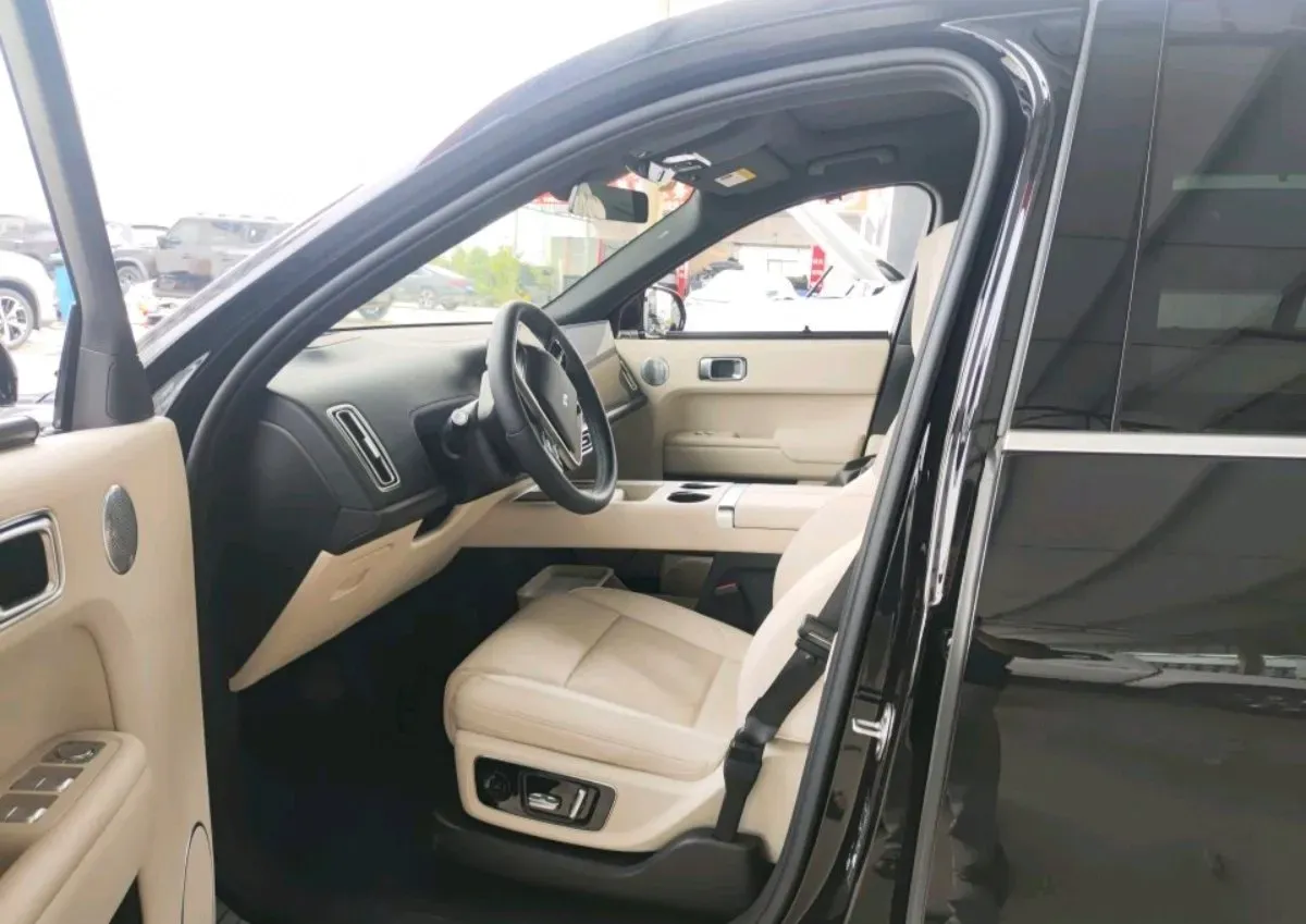 2024 Li L9 Range Extended 154HP REEV 52.3KWH,autocango,china used car exporter,china ev exporter,chinese used car exporter,chinese used ev exporter