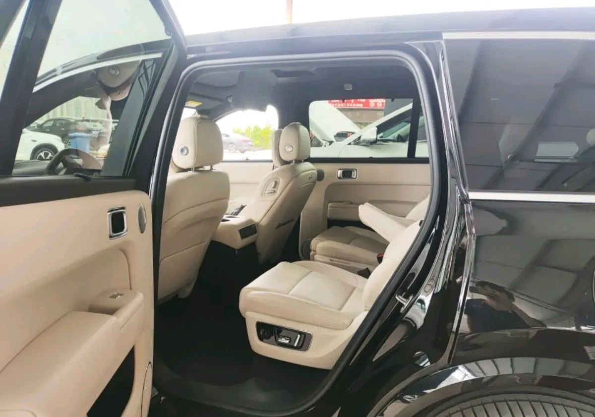 2024 Li L9 Range Extended 154HP REEV 52.3KWH,autocango,china used car exporter,china ev exporter,chinese used car exporter,chinese used ev exporter